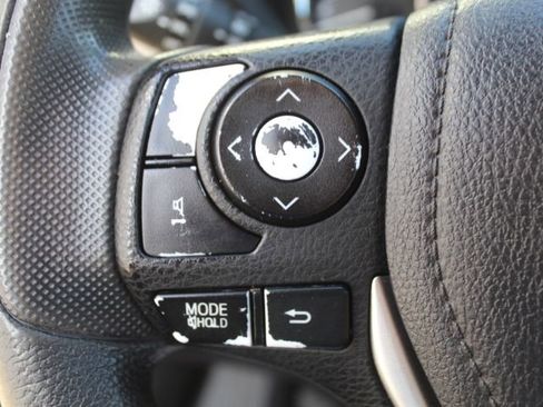 Used 2014 Toyota Corolla LE image 16