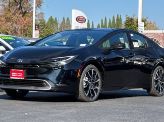 New 2026 Toyota Prius Plug-In Hybrid video 2