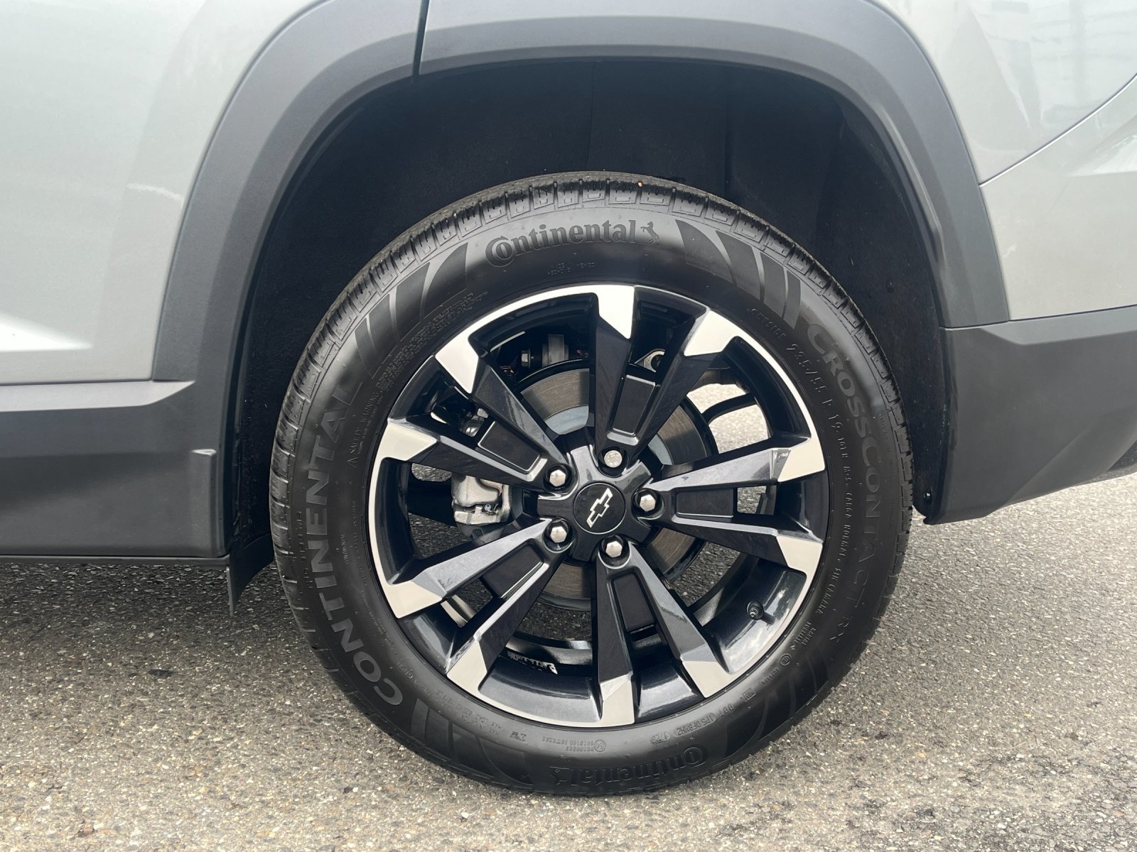 Used 2026 Chevrolet Equinox RS FWD image 27
