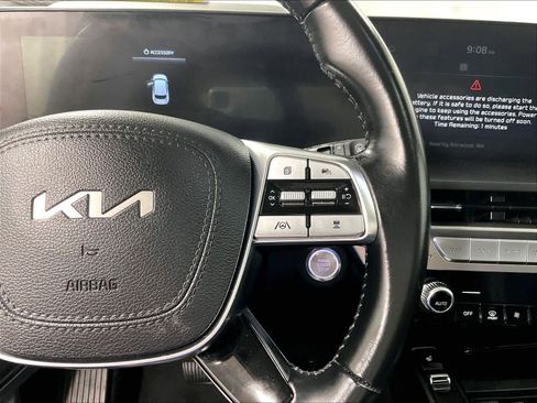 Used 2024 Kia Telluride S w/ S Sunroof Package image 24