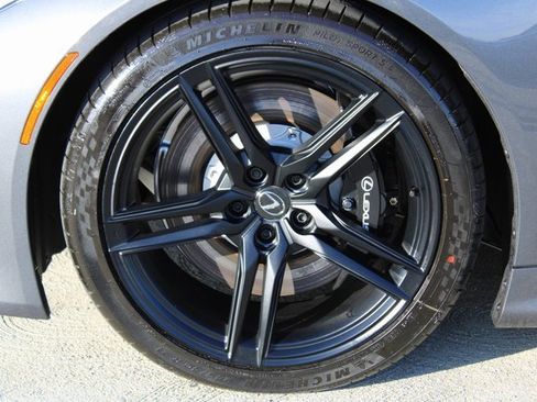 Certified 2025 Lexus LC 500 Coupe image 4