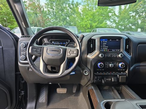 Used 2022 GMC Sierra 3500 Denali AWD/4WD image 14