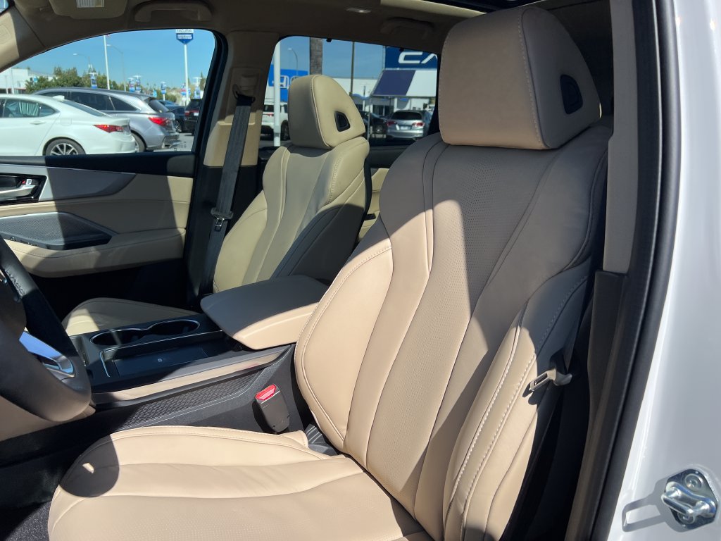 Used 2026 Acura MDX w/ Technology Package AWD/4WD image 16