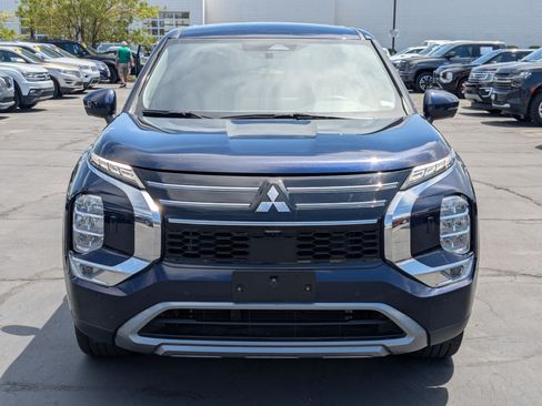 Used 2025 Mitsubishi Outlander SE AWD/4WD image 12