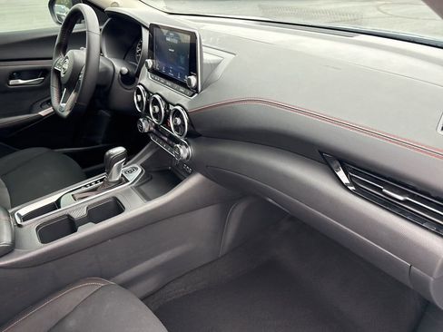 Used 2025 Nissan Sentra SR image 21