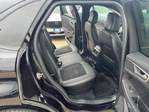 Used 2021 Ford Edge ST-Line image 15