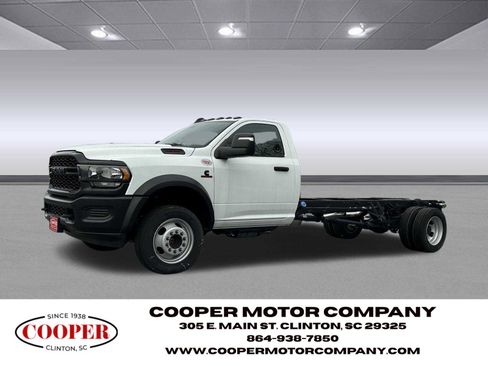 Used 2024 RAM 4500 Tradesman image 3