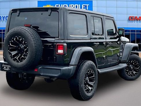 Used 2020 Jeep Wrangler Unlimited Sahara AWD/4WD image 5
