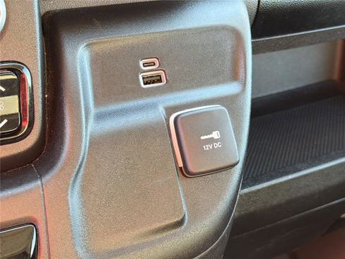 Used 2023 RAM ProMaster 2500 image 28