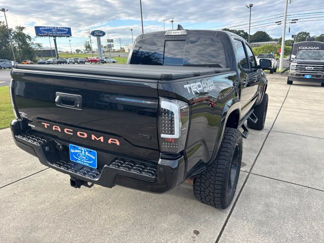 Used 2021 Toyota Tacoma TRD Sport w/ Technology Package AWD/4WD image 7