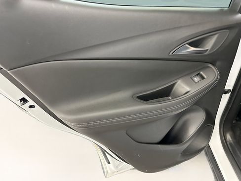 Used 2025 Buick Encore GX Preferred image 26