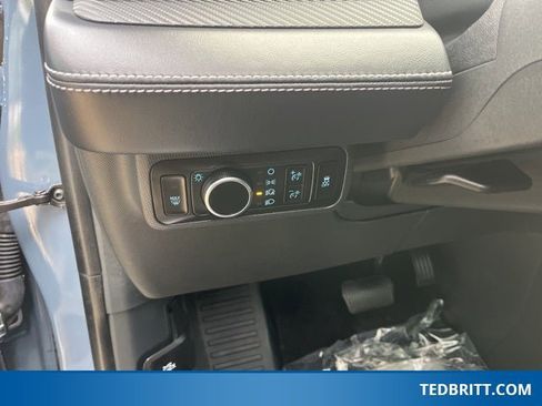 Used 2023 Ford Mustang Mach-E Premium image 41