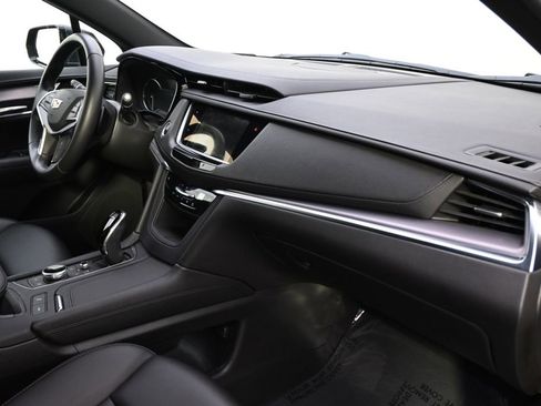 Used 2021 Cadillac XT5 Luxury image 15