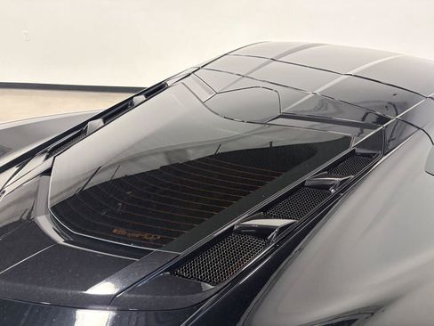 Used 2021 Chevrolet Corvette Stingray Coupe w/ Z51 Performance Package RWD image 32