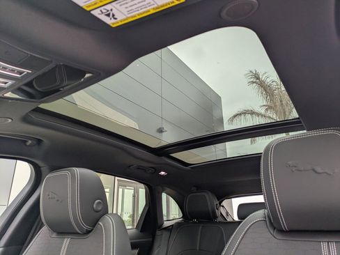 New 2026 Jaguar F-PACE R-Dynamic S image 23