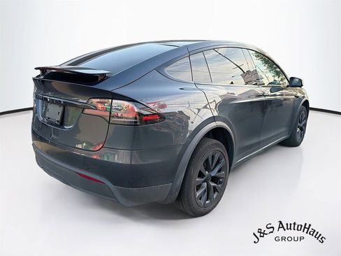 Used 2024 Tesla Model X AWD/4WD image 5
