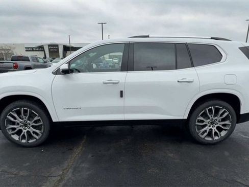 New 2026 GMC Acadia Denali Ultimate w/ LPO, Floor Liner Package image 5