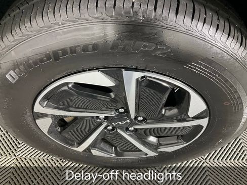 Certified 2023 Kia Sportage LX image 11