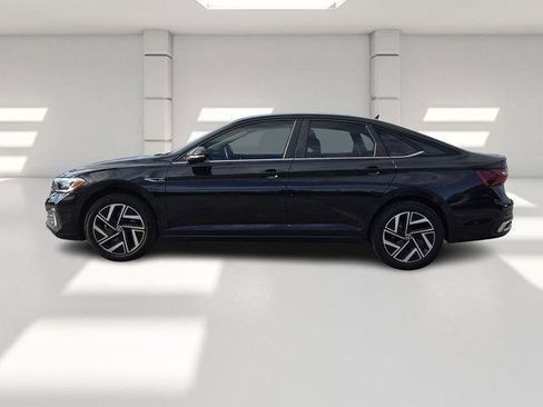 Used 2023 Volkswagen Jetta SEL image 2
