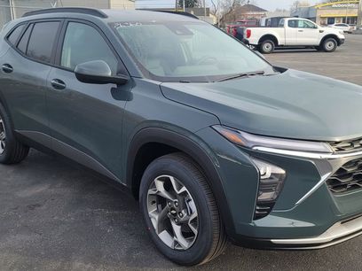 New 2026 Chevrolet Trax LT w/ Driver Confidence Package