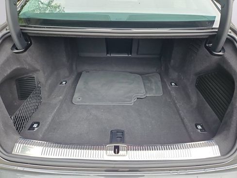 Certified 2023 Audi S8 AWD/4WD image 38