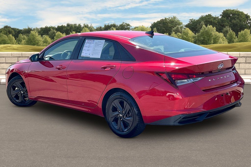 Used 2023 Hyundai Elantra SEL FWD image 11