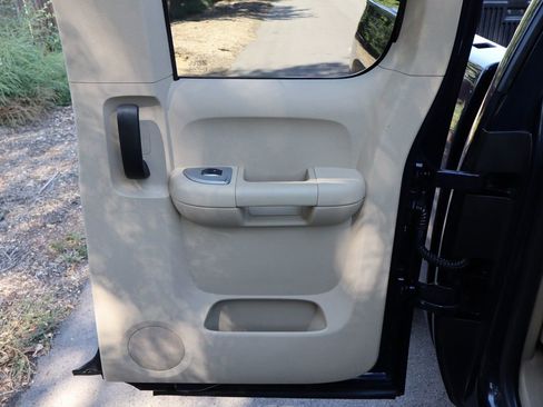 Used 2007 Chevrolet Silverado 1500 LT w/ 1LT Convenience Package image 25