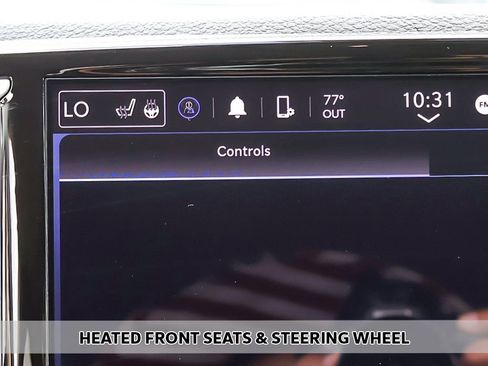 Used 2023 Chrysler Pacifica Touring-L FWD image 7