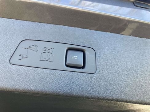 New 2026 Lincoln Corsair Premiere image 16