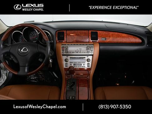 Used 2004 Lexus SC 430 Convertible RWD image 19