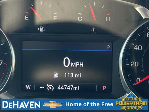 Used 2023 Chevrolet Traverse LT FWD image 13
