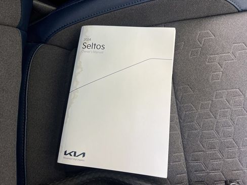 Certified 2024 Kia Seltos S AWD/4WD image 27