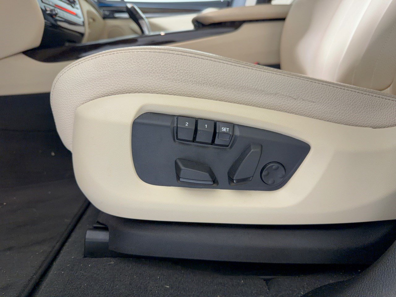 Used 2017 BMW X5 sDrive35i RWD image 16
