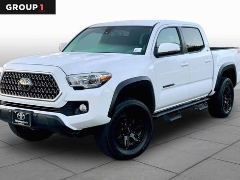 Used 2019 Toyota Tacoma TRD Off-Road w/ Technology Package AWD/4WD image 1
