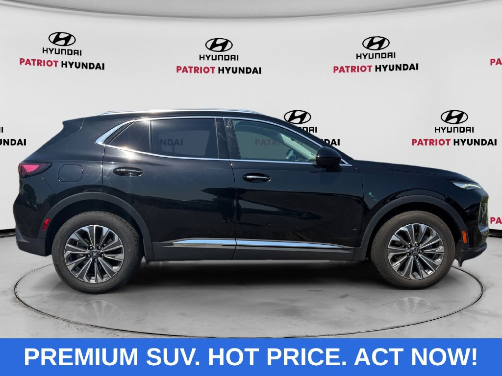 Used 2024 Buick Envision Preferred AWD/4WD image 2