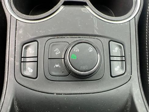 Used 2024 GMC Terrain SLE w/ Driver Convenience Package AWD/4WD image 29