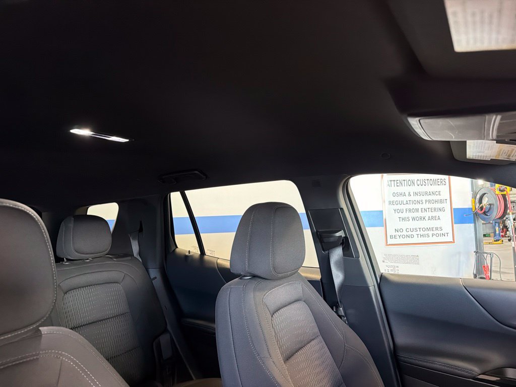 Used 2026 Chevrolet Equinox LT AWD/4WD image 32