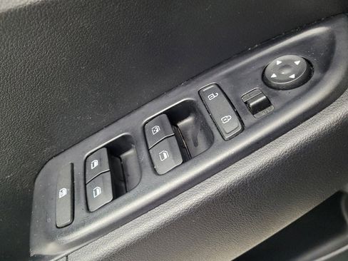 Used 2023 Hyundai Venue SEL w/ Cargo Package image 27