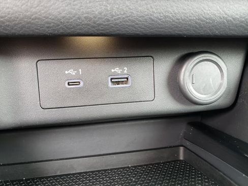 Used 2022 Nissan Rogue SV image 22