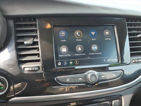 Used 2022 Buick Encore Preferred image 23