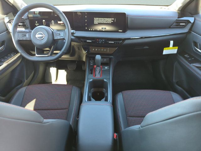 Used 2026 Nissan Kicks SR FWD image 18