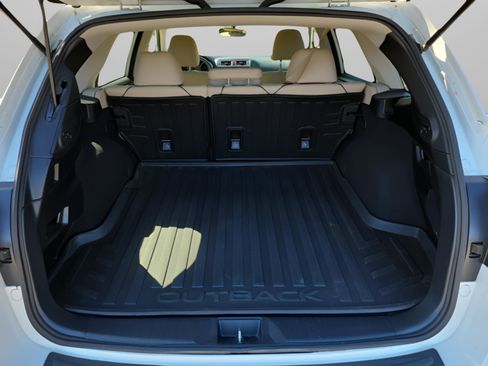 Used 2017 Subaru Outback 2.5i Limited image 28