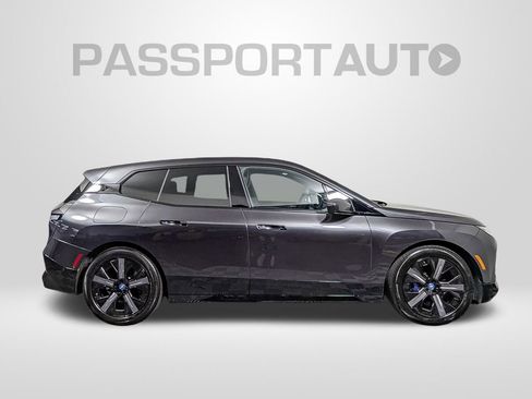Used 2025 BMW iX xDrive50 w/ Premium Package image 7