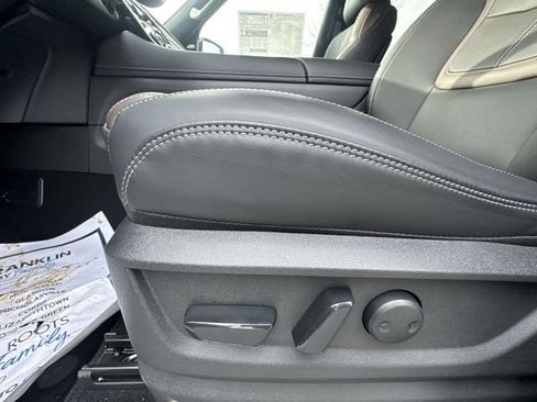 New 2026 Nissan Armada SL w/ Captain's Chari Seat Package image 12