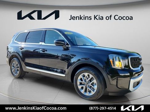 Certified 2024 Kia Telluride LX FWD image 1