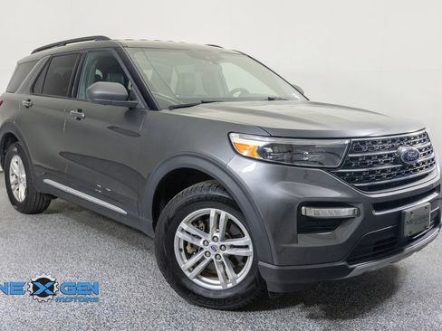 Used 2020 Ford Explorer XLT w/ Equipment Group 202A AWD/4WD image 1