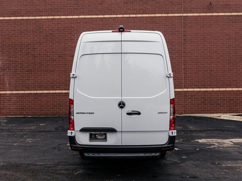 Used 2025 Mercedes-Benz Sprinter 2500 image 21