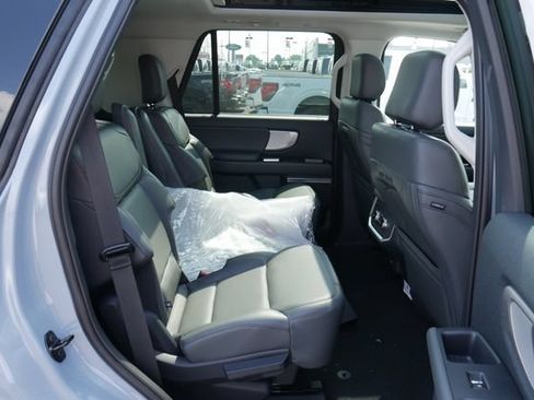 New 2026 Ford Expedition Active AWD/4WD image 31