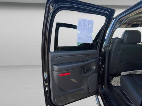 Used 2005 GMC Sierra 1500 SLT w/ Light Duty Power Package image 20