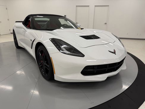 Used 2017 Chevrolet Corvette Stingray Convertible w/ 2LT Preferred Equipment Group image 1